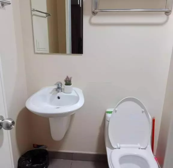 Avida Atria T2 G,5mins To Sm City And Plazuela De Iloilo ,2mins To S&r