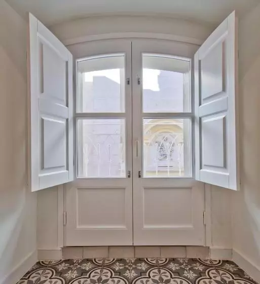 پانسیون Chateau La Vallette   Grand Master S Suite