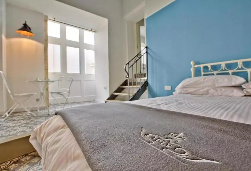 پانسیون Chateau La Vallette   Grand Master S Suite