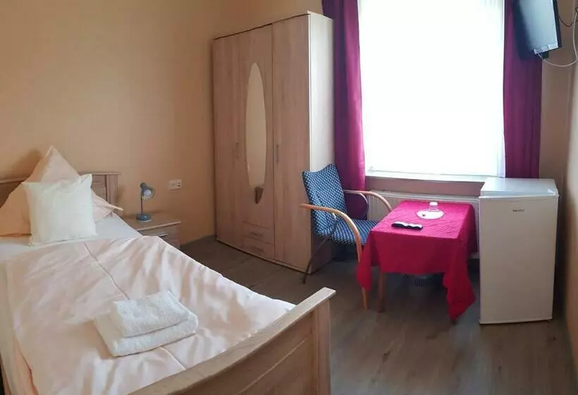 ペンション Ferienzimmer Seeluft Altharlingersiel
