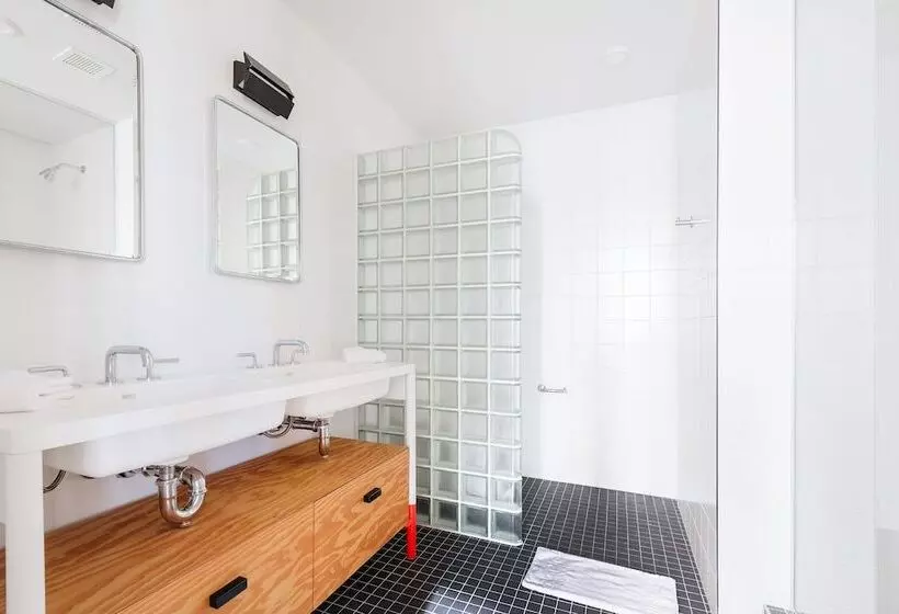 Placemakr Wall Street