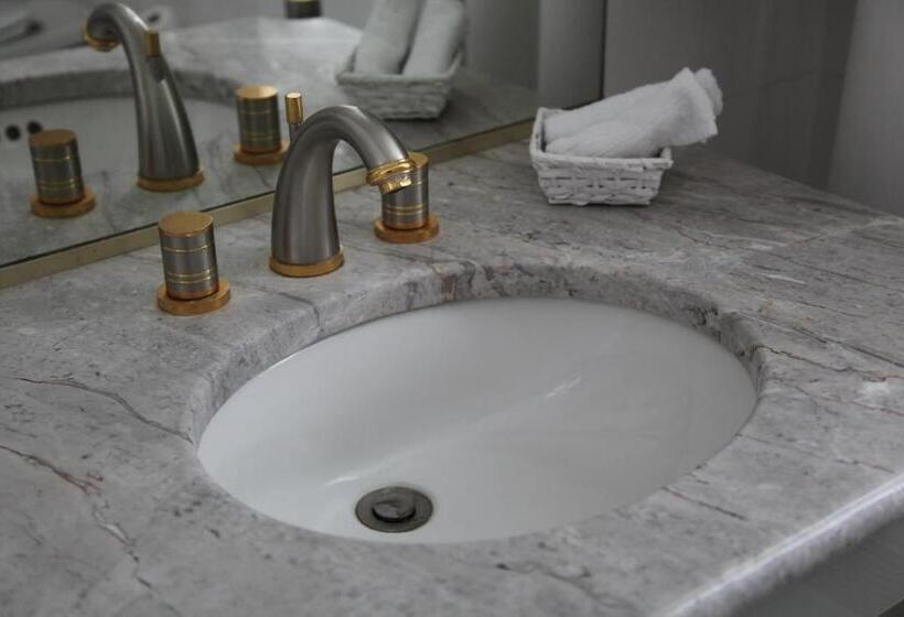 Hotel Absolue Renaissance