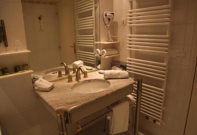 Hotel Absolue Renaissance