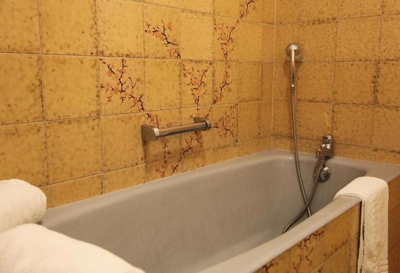 Hotel Absolue Renaissance