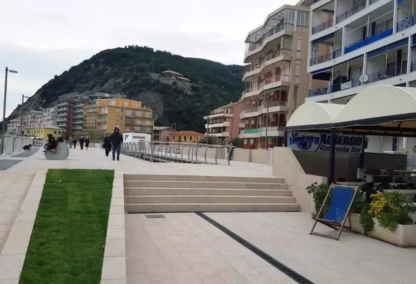 هتل Albergo La Lampara