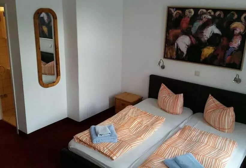 هتل Bornholmer Hof Im Prenzlauer Berg