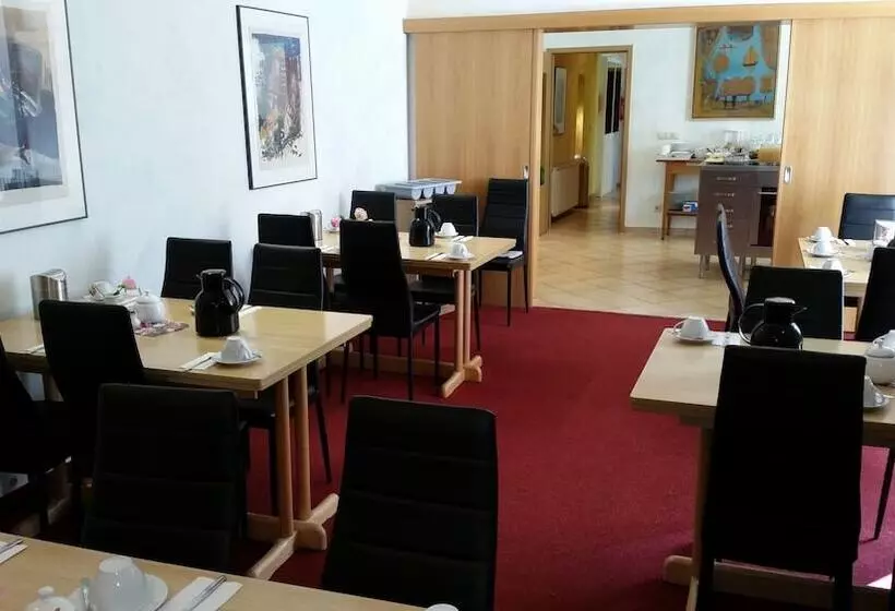 هتل Bornholmer Hof Im Prenzlauer Berg