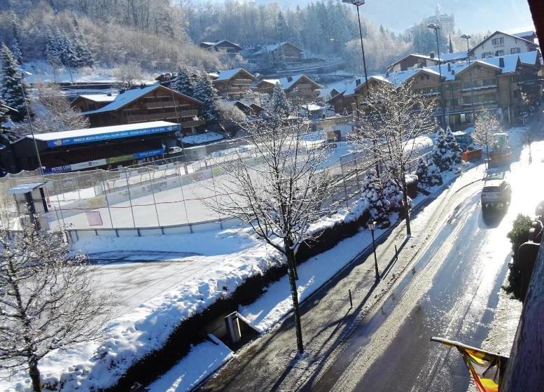 ホテル Christiania Gstaad