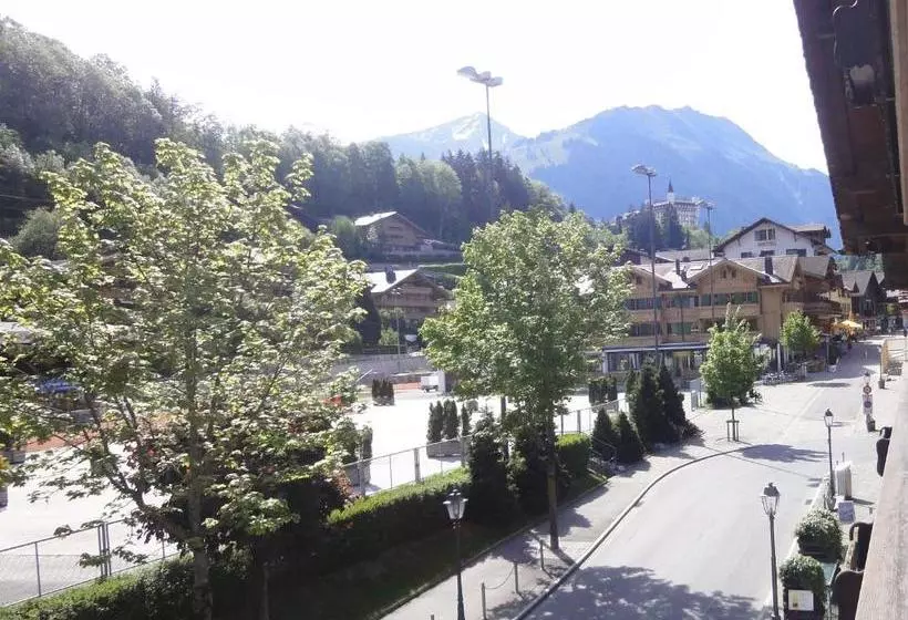 هتل Christiania Gstaad
