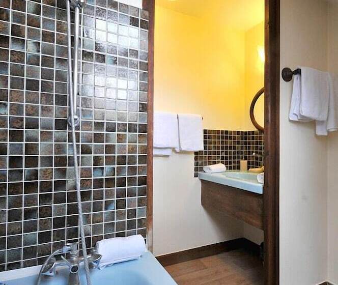 فندق Hôtel De La Licorne