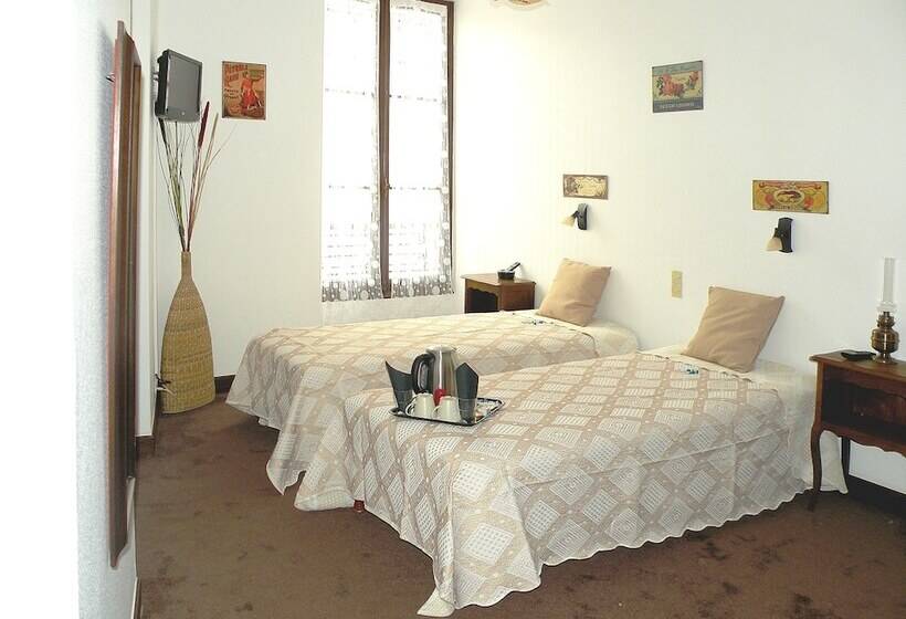 فندق Hôtel De La Licorne