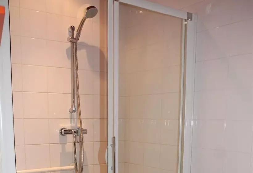 هتل Hôtel Latino Reims Centre