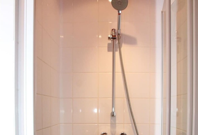 هتل Hôtel Latino Reims Centre