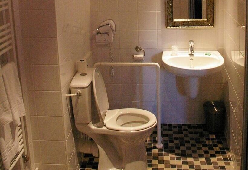 هتل Hôtel Latino Reims Centre