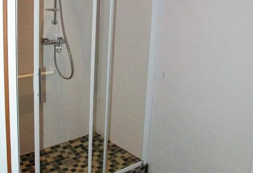 هتل Hôtel Latino Reims Centre