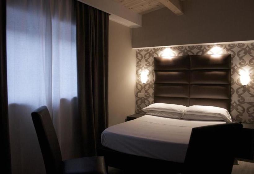 Leoni Hotel & Private Spa