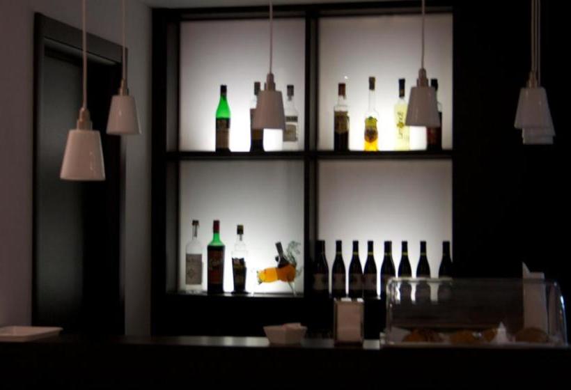 Leoni Hotel & Private Spa