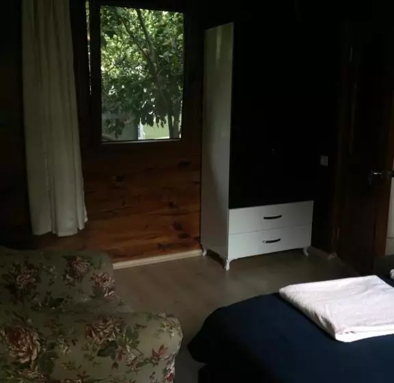 هتل Yoruk Park Pension