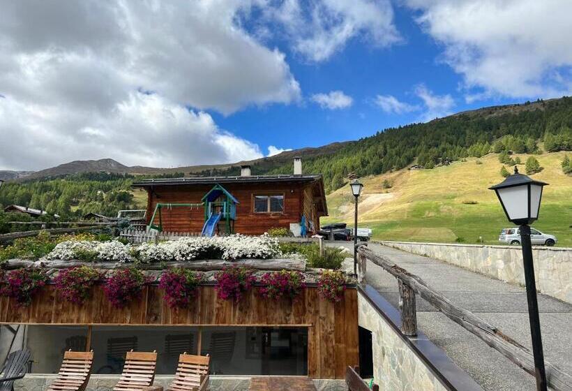 בית מלון כפרי Le Alpi