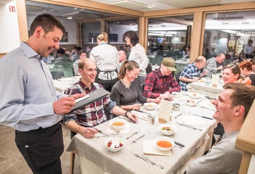 בית מלון כפרי Le Alpi