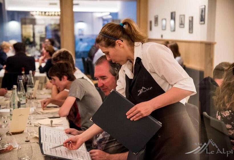 בית מלון כפרי Le Alpi