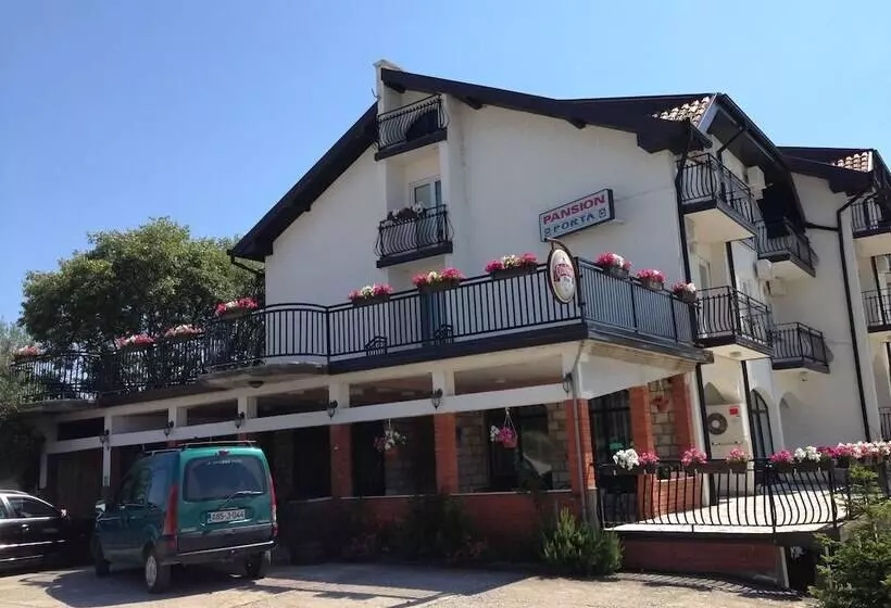 هتل Pansion Ljubica