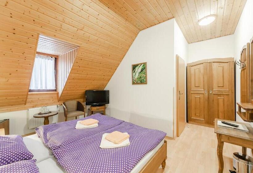 בית מלון כפרי Perla Jizery