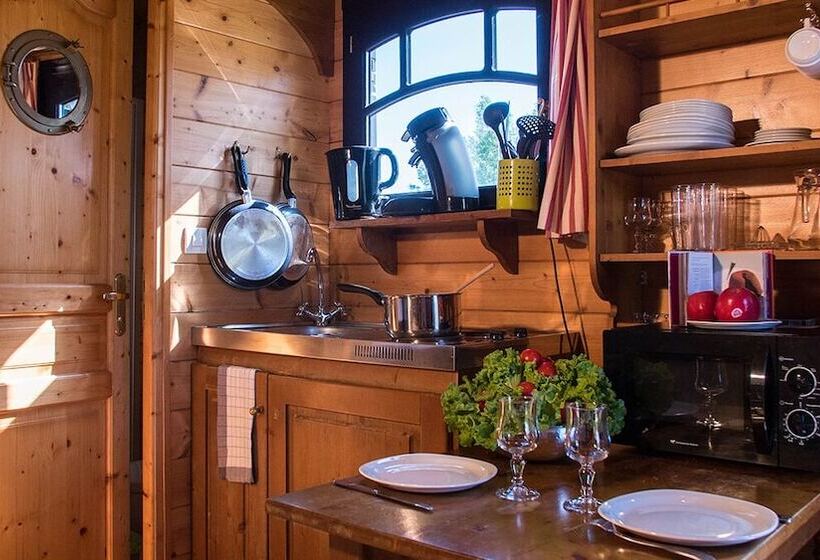 Отель Le Village Des Monédières