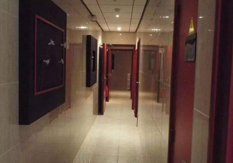 호텔 Logis Hôtel Saint Martin