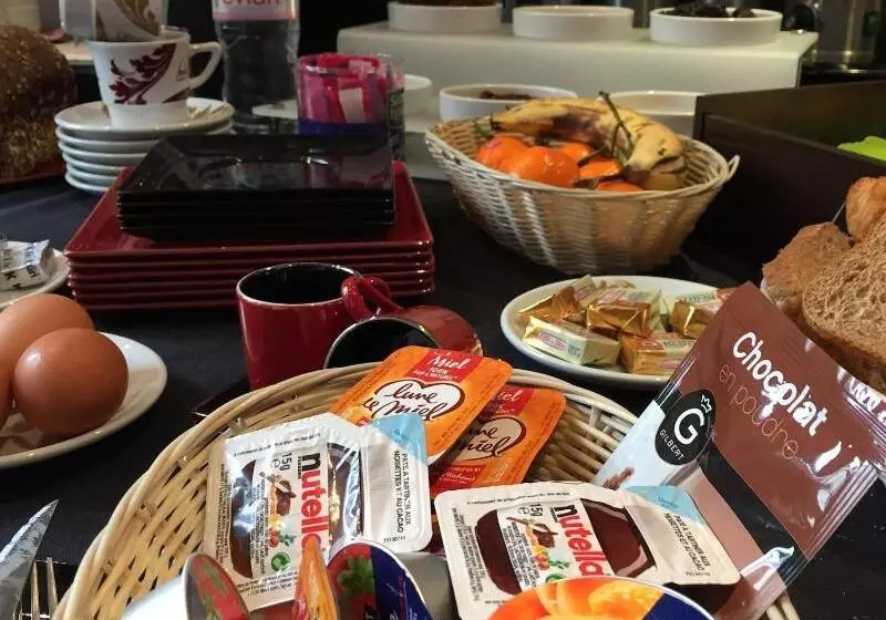 호텔 Logis Hôtel Saint Martin