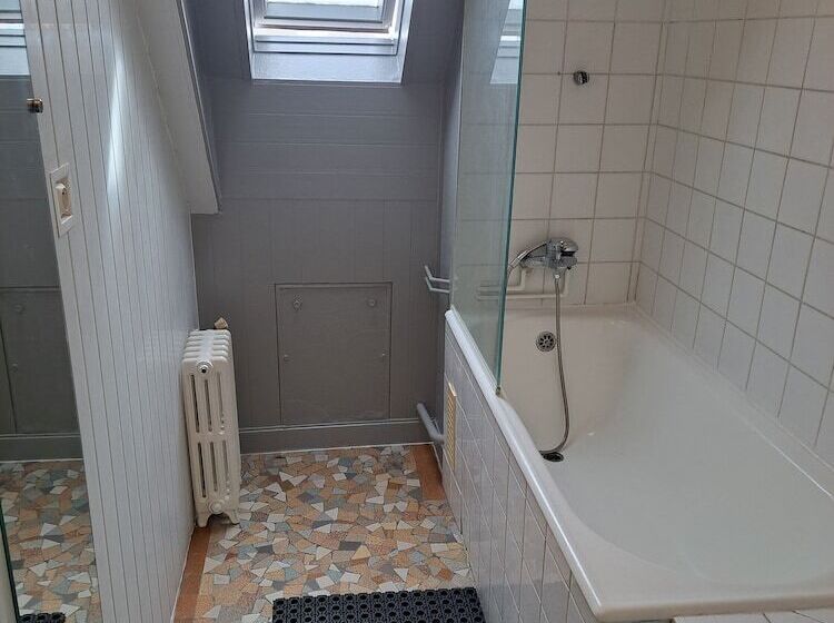 בית מלון כפרי Beauséjour