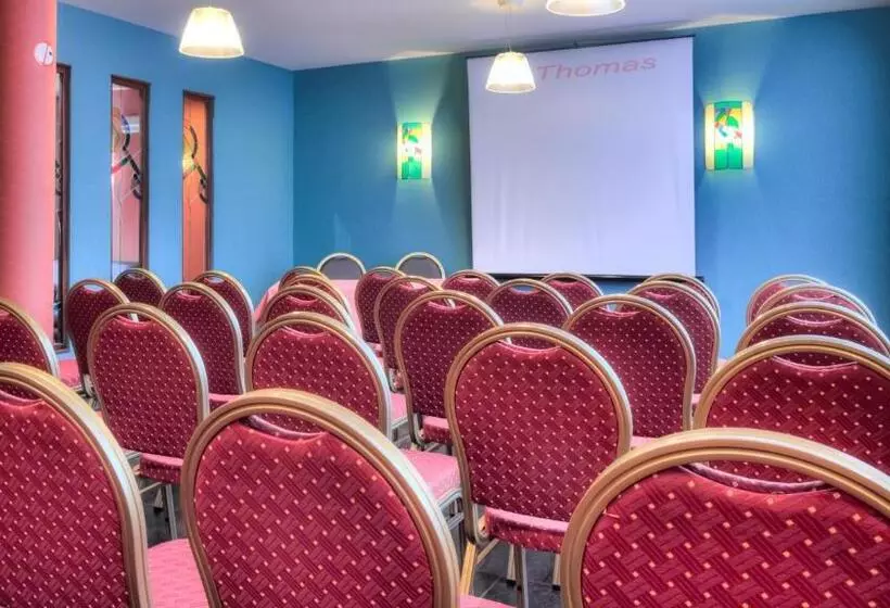 בית מלון כפרי Tristar