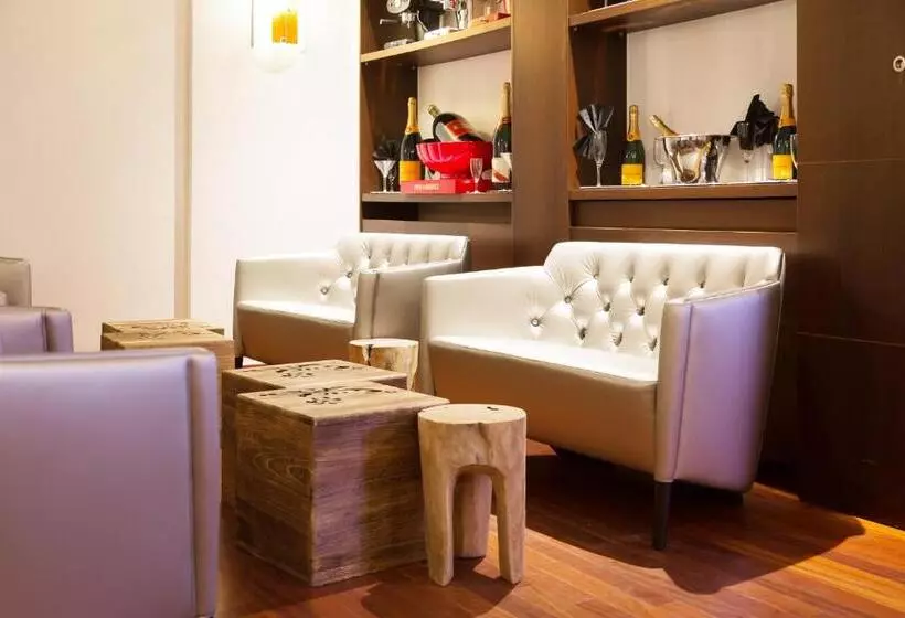 בית מלון כפרי Tristar