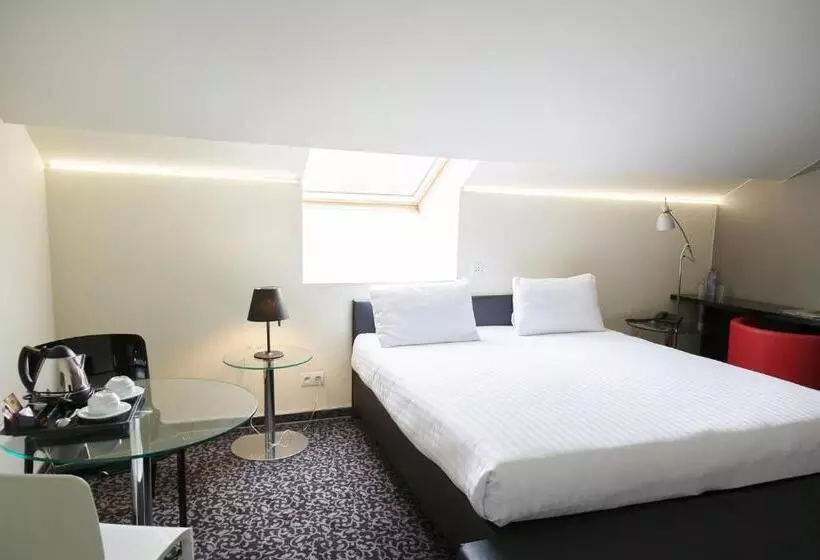 בית מלון כפרי Tristar