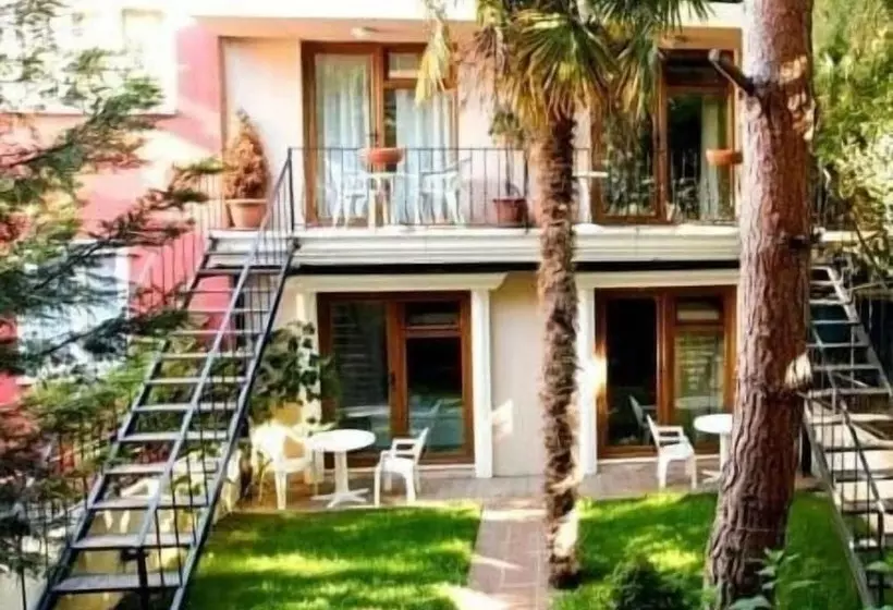 ホテル Kumsal Butik