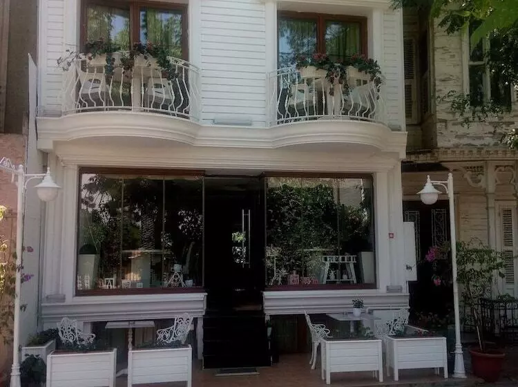 ホテル Kumsal Butik