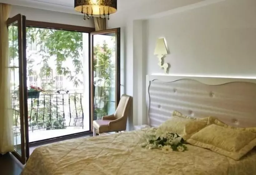 ホテル Kumsal Butik