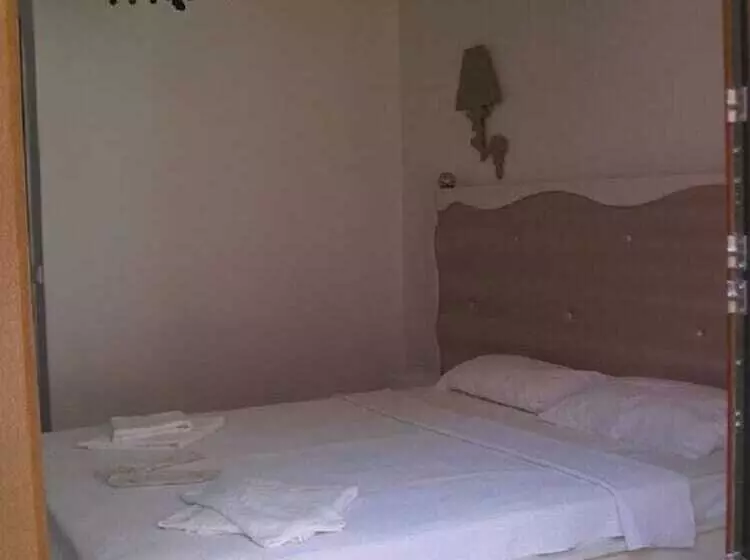 ホテル Kumsal Butik