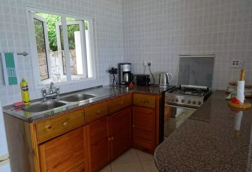 Sailfish Beach Villas