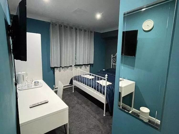 White Rose Hotel And Restaurant