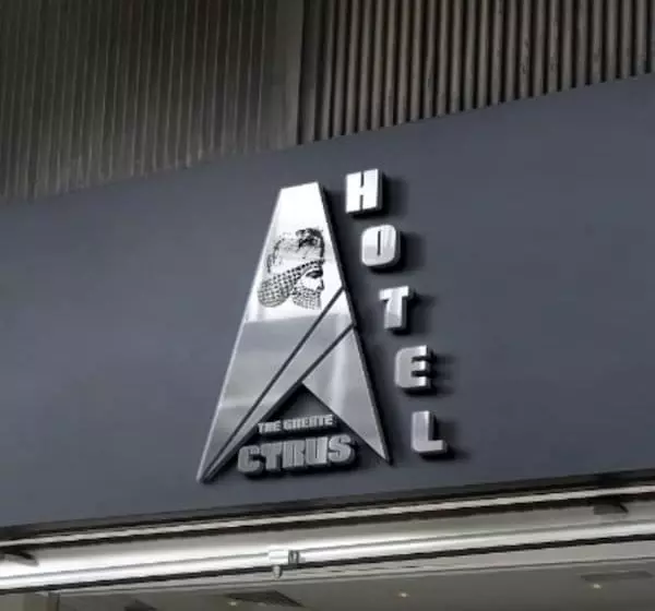 White Rose Hotel And Restaurant