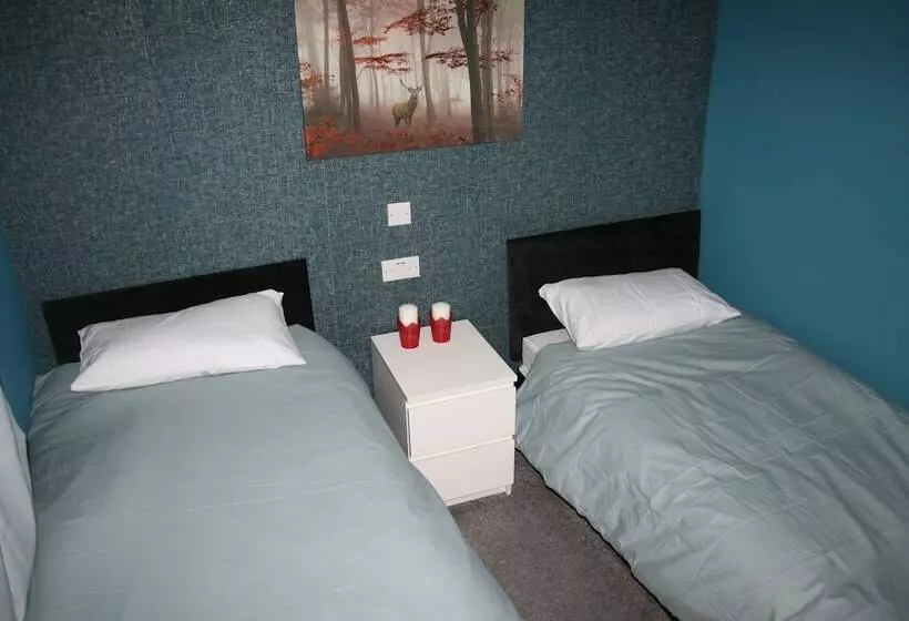 White Rose Hotel And Restaurant