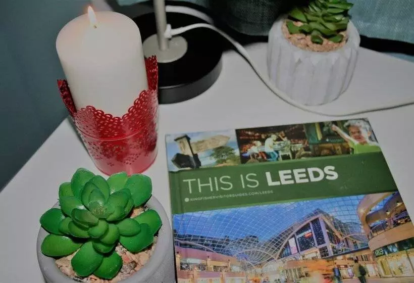 White Rose Hotel And Restaurant