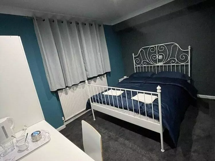 White Rose Hotel And Restaurant