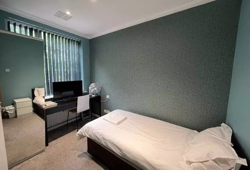 White Rose Hotel And Restaurant