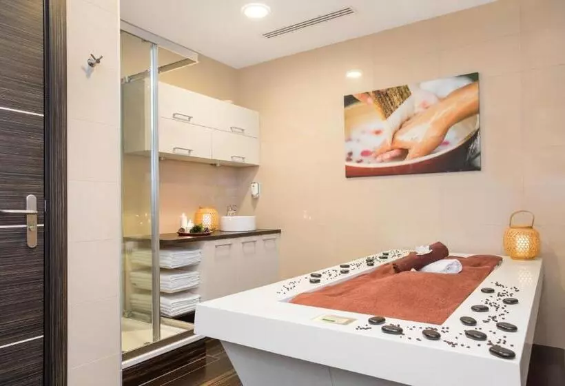 Z Hotel Business & Spa