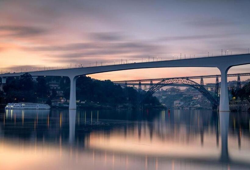 پانسیون Moreira 284