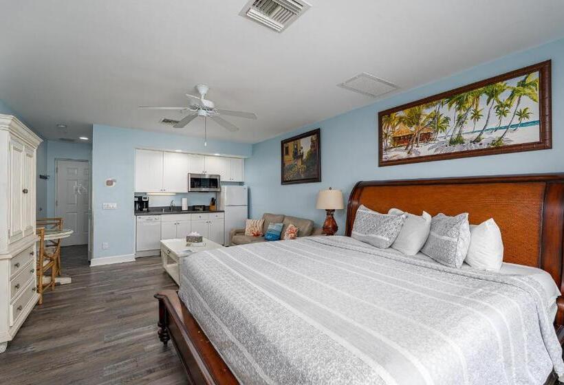 Harbour House Stunning Studio