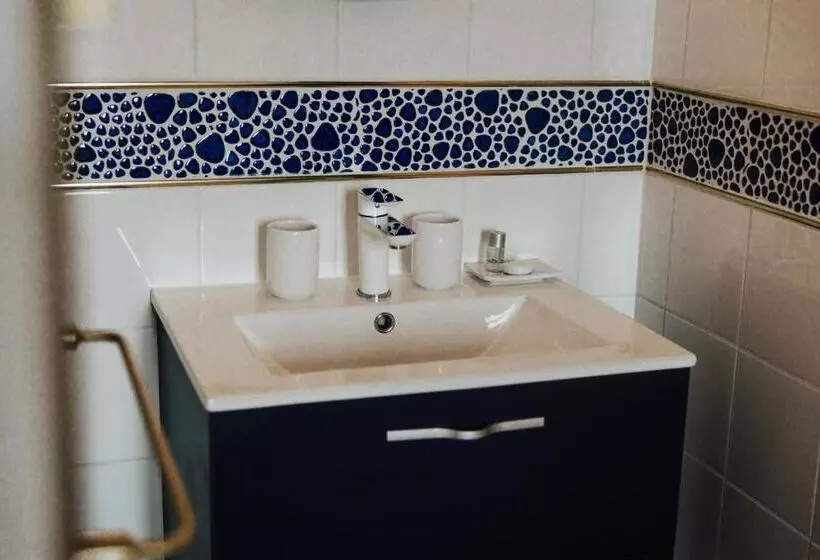 Majatalo Chambres D Hôte & Gîte Château Le Conte   Saint Emilion