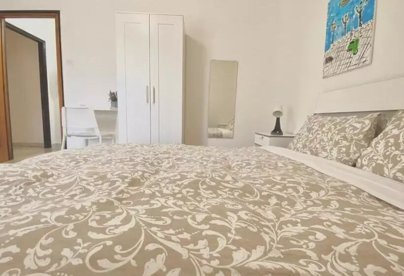 ペンション Guest House Service   Express Airport Apartment